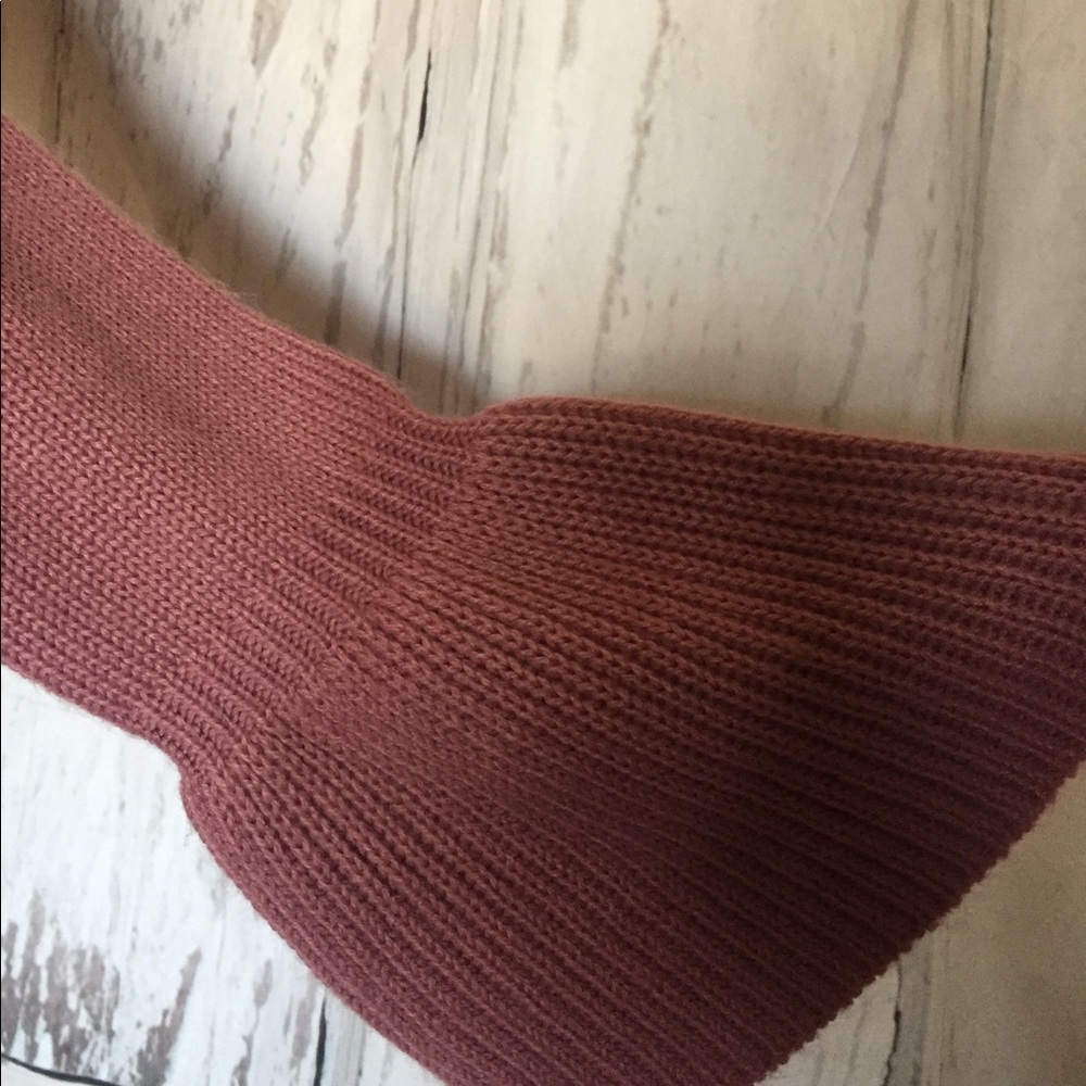 Women’s Bell Sleeve Sweater - Picture 3 of 4